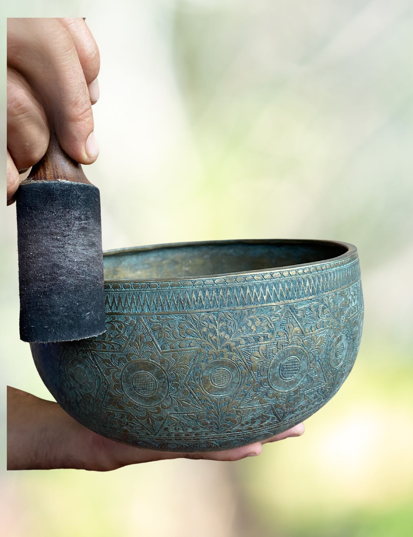 Antique Jambati Singing Bowl - Himalayas Shop