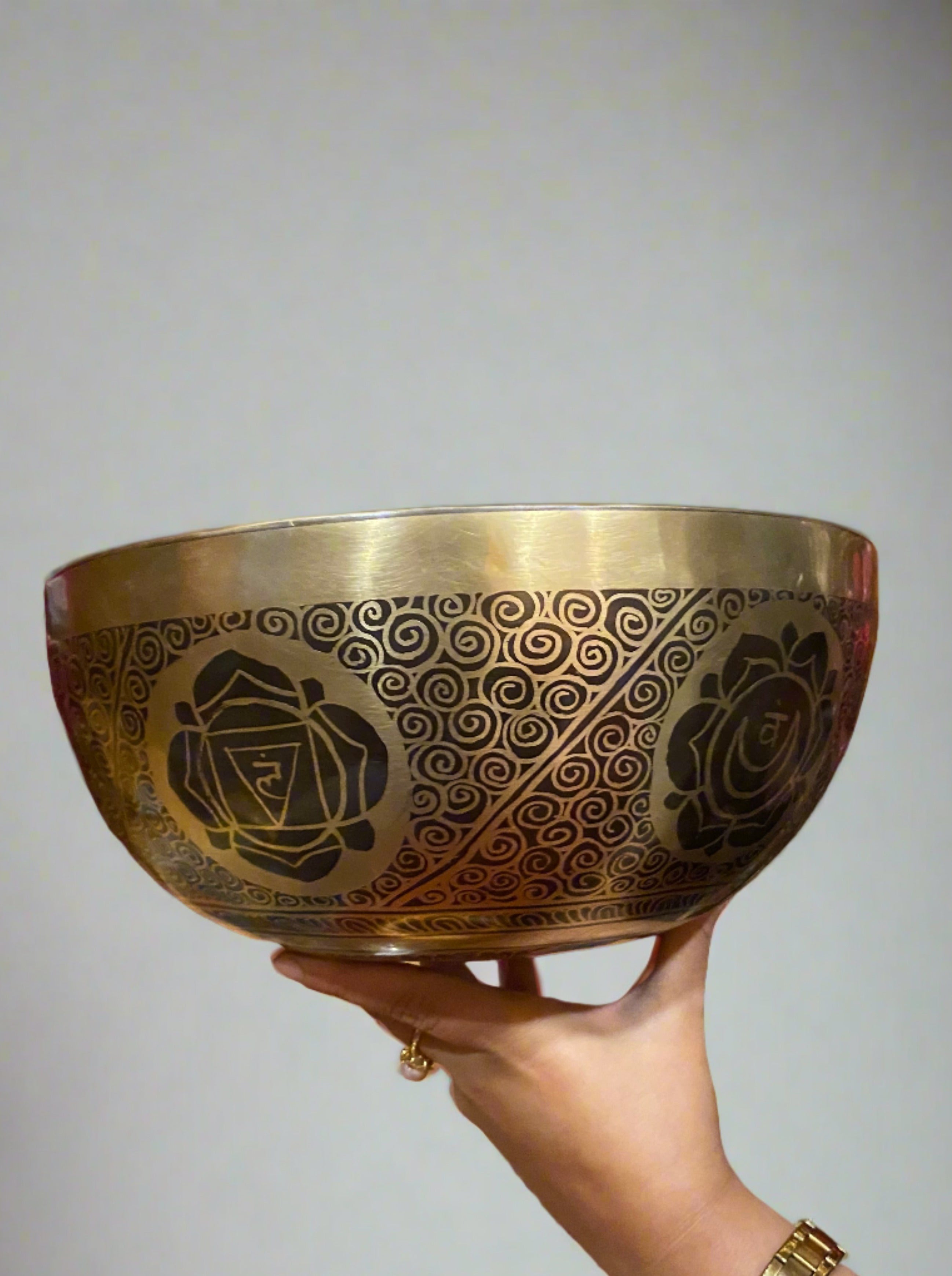 Amitabha Buddha Carved Singing Bowl - Tibetan Bowl for Sound Healing