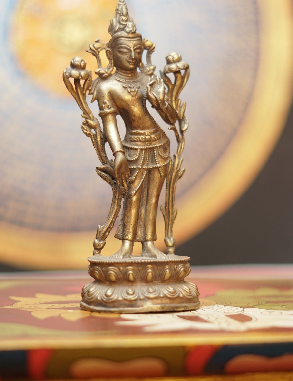 Standing Avalokeshwor Statue - Himalayas Shop