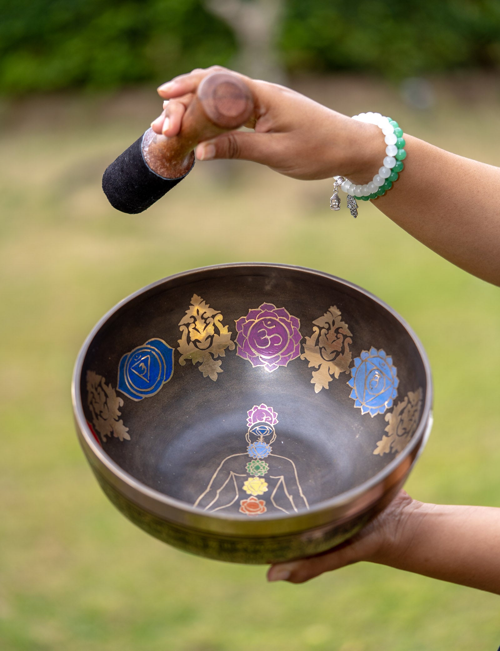 7 Chakra Singing Bowl for sound therapy.