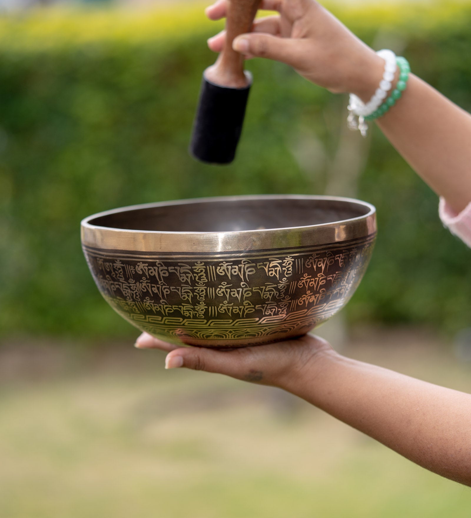 7 Chakra Singing Bowl for sound therapy.