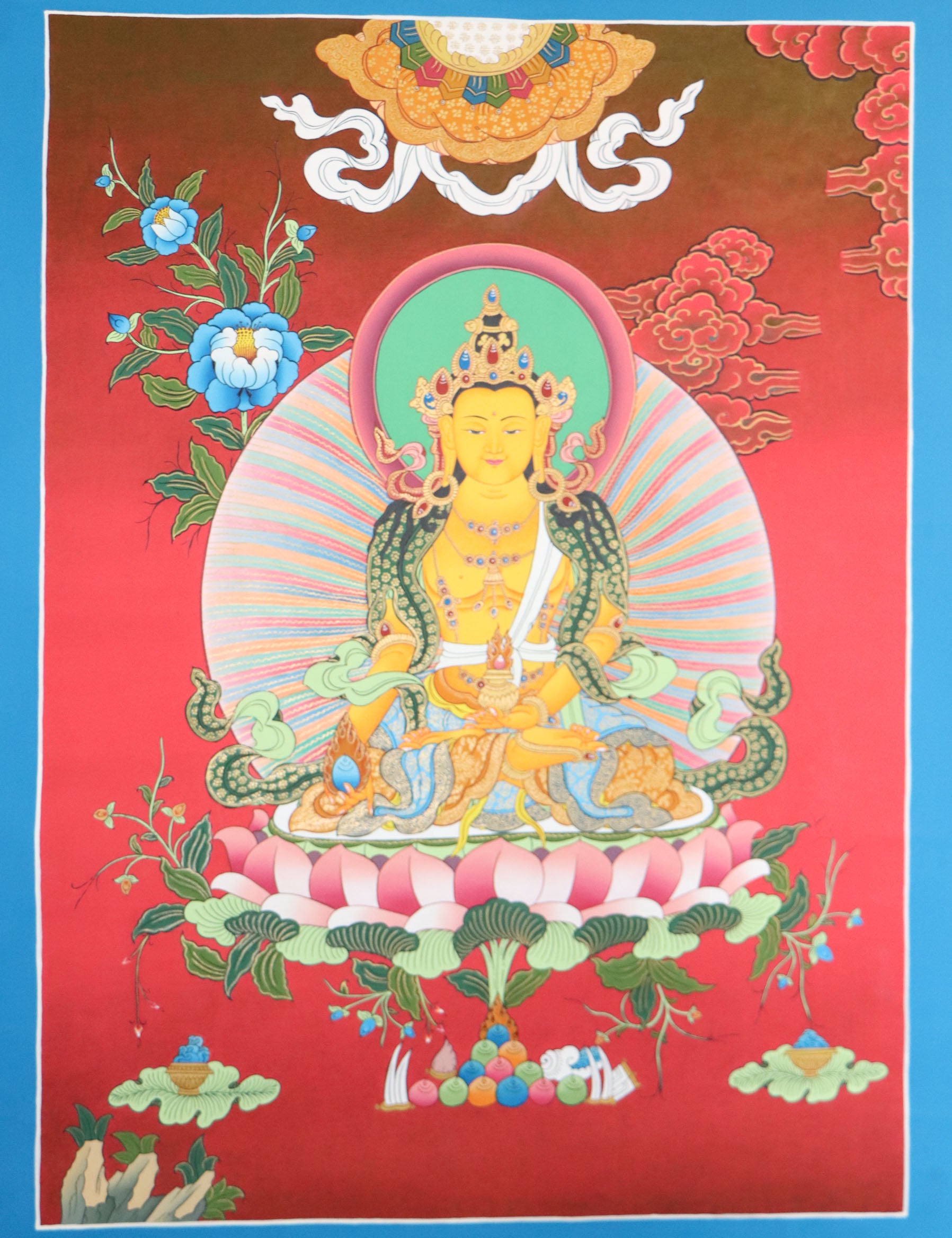 Crown Buddha Thangka is a strong visual aid for meditation and contemplation, enabling people to expand their knowledge of the Buddha's teachings.