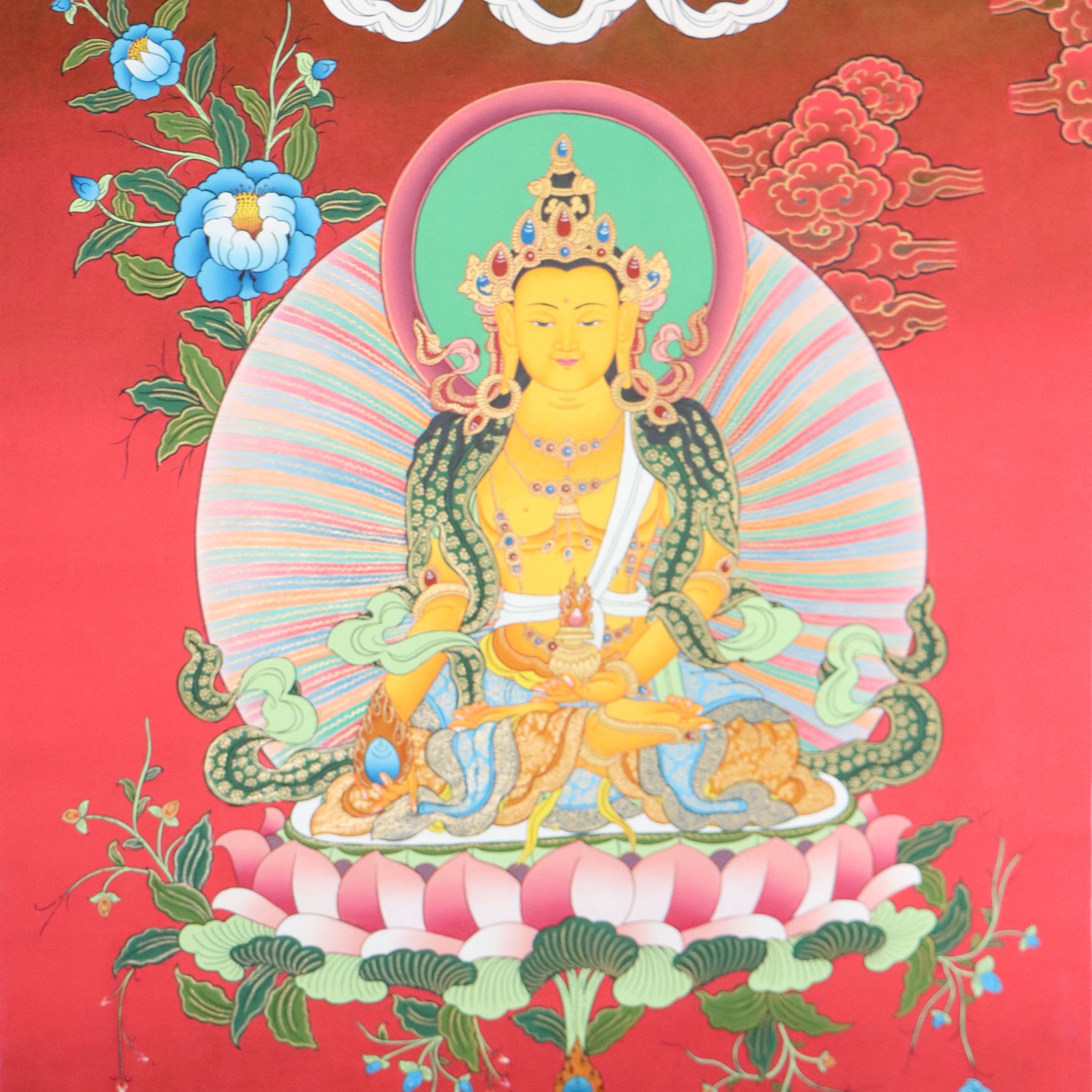 Crown Buddha Thangka is a strong visual aid for meditation and contemplation, enabling people to expand their knowledge of the Buddha's teachings.