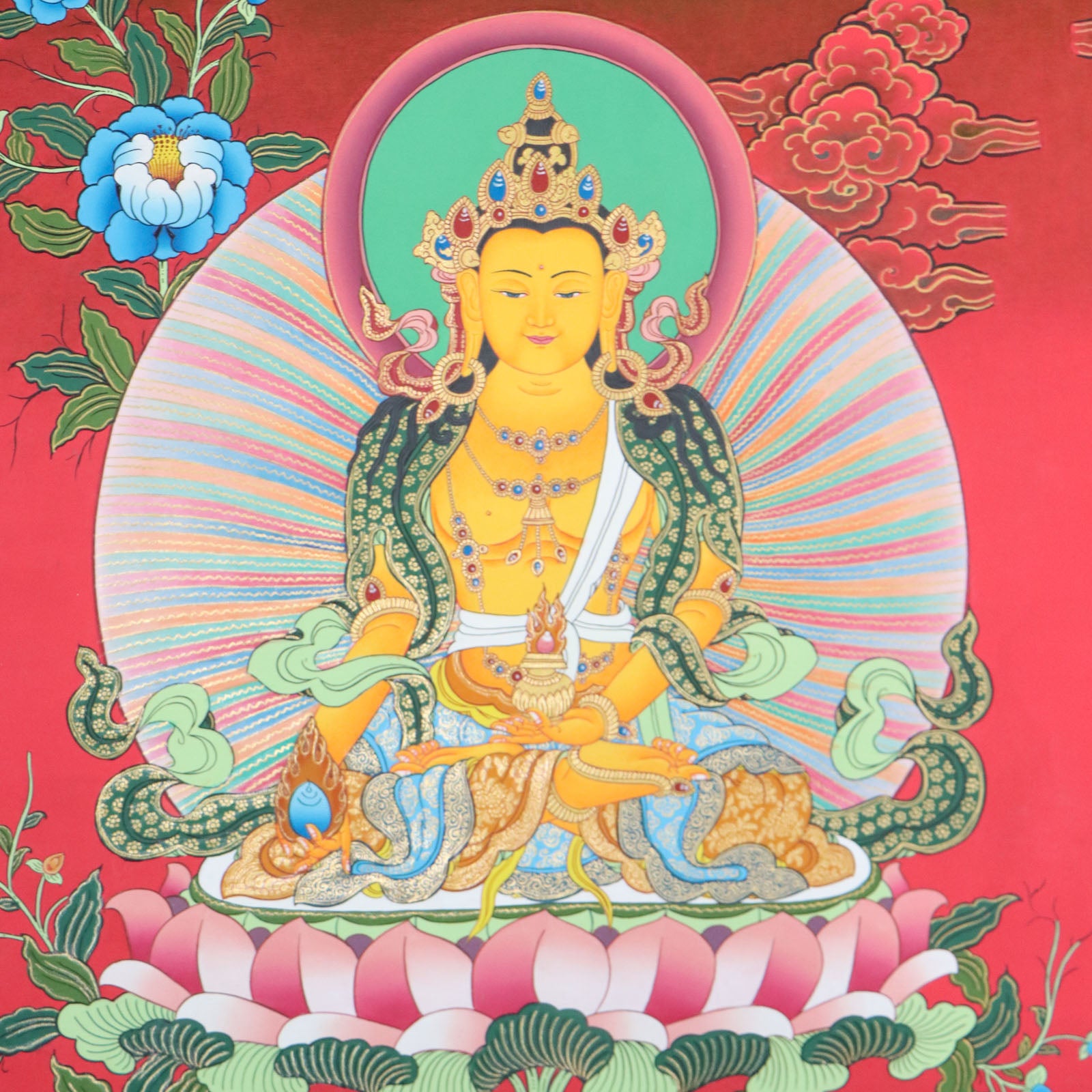 Crown Buddha Thangka is a strong visual aid for meditation and contemplation, enabling people to expand their knowledge of the Buddha's teachings.