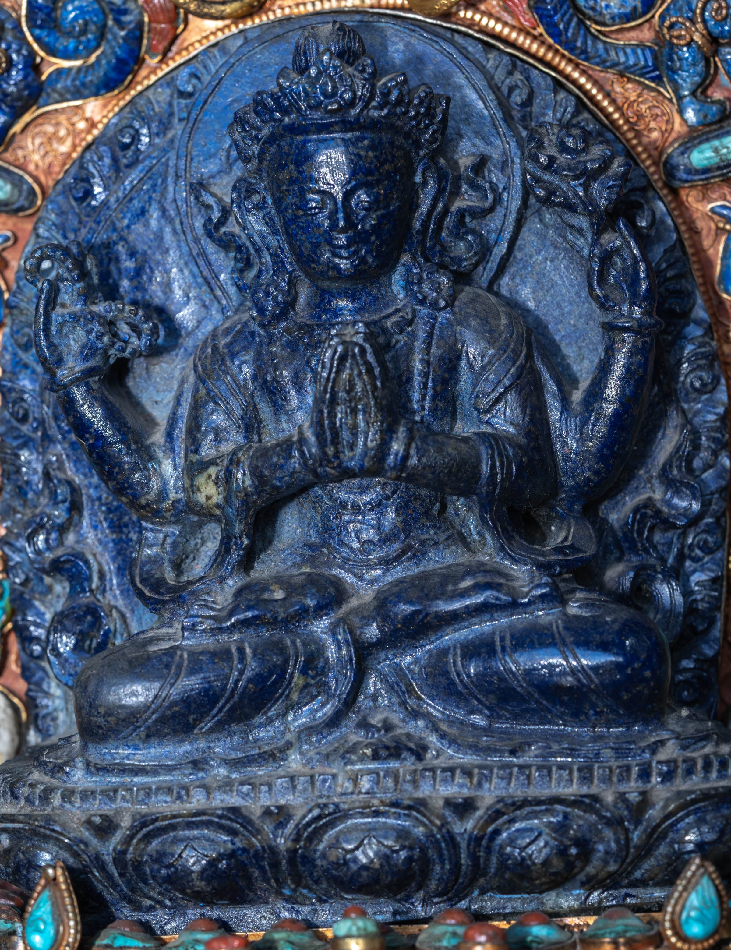 Chengresi Statue on Lapis Stone.