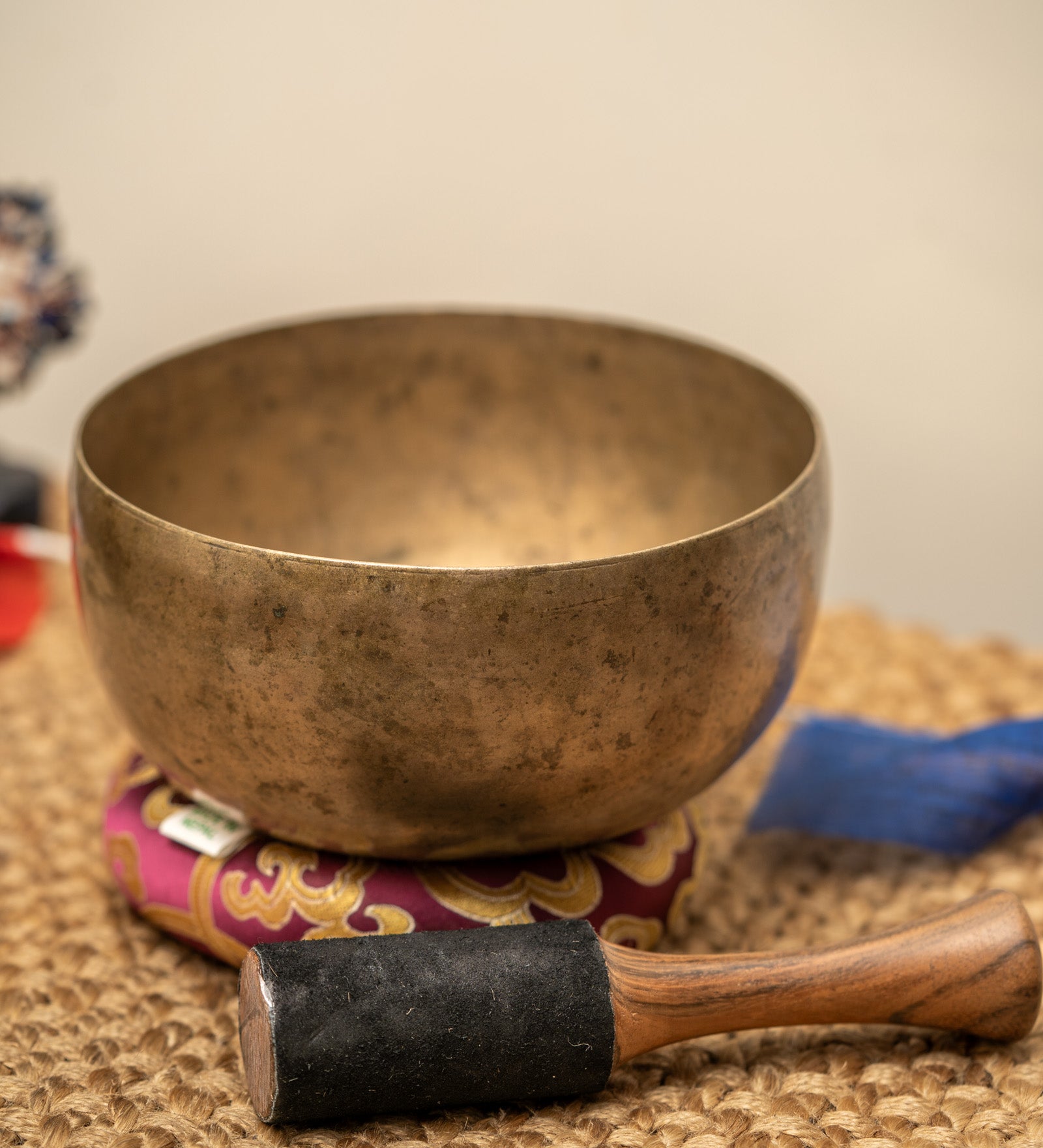 Tibetan Kovre Singing Bowl for sound healing