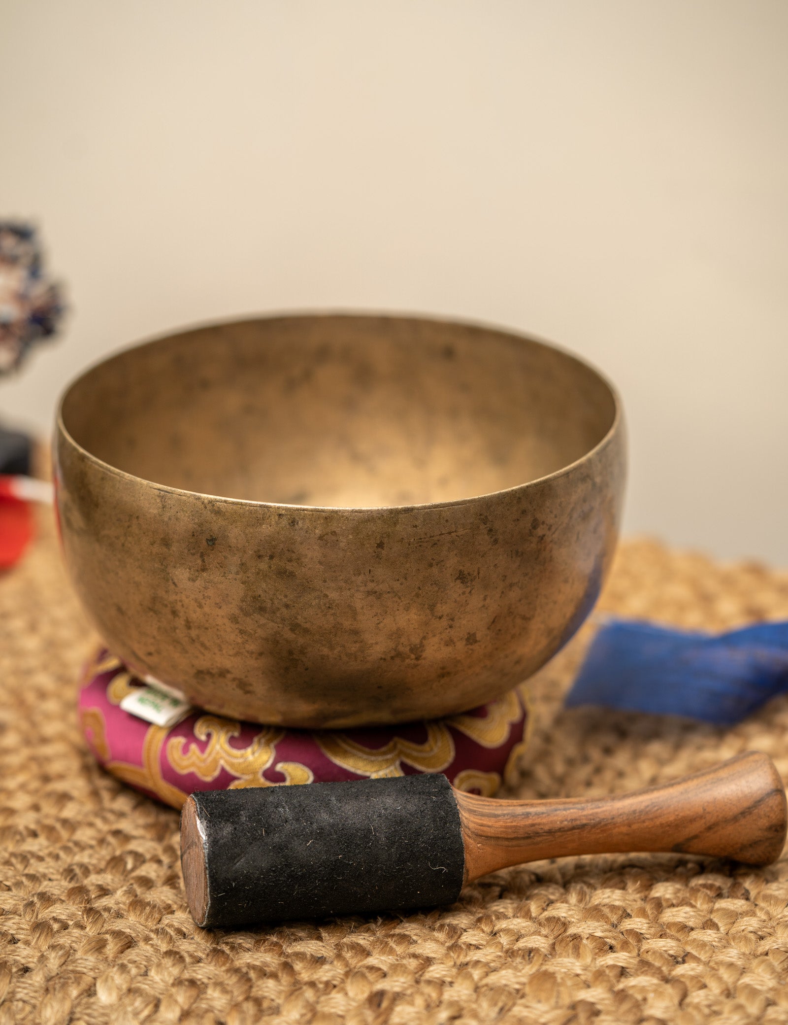 Tibetan Kovre Singing Bowl for sound healing