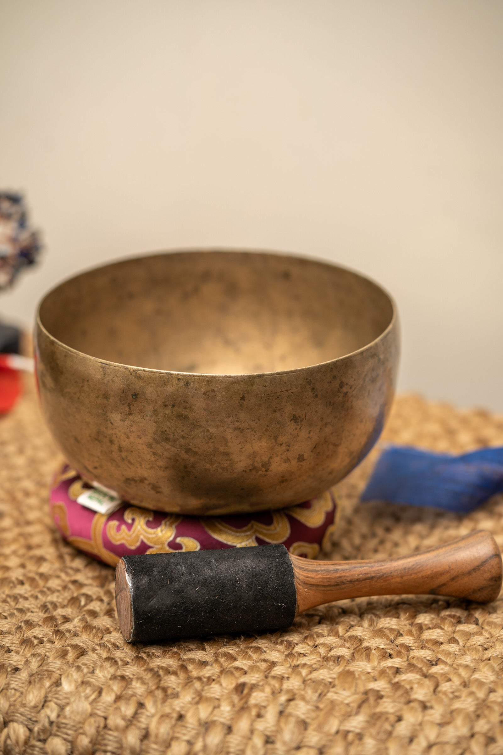 Tibetan Kovre Singing Bowl for sound healing