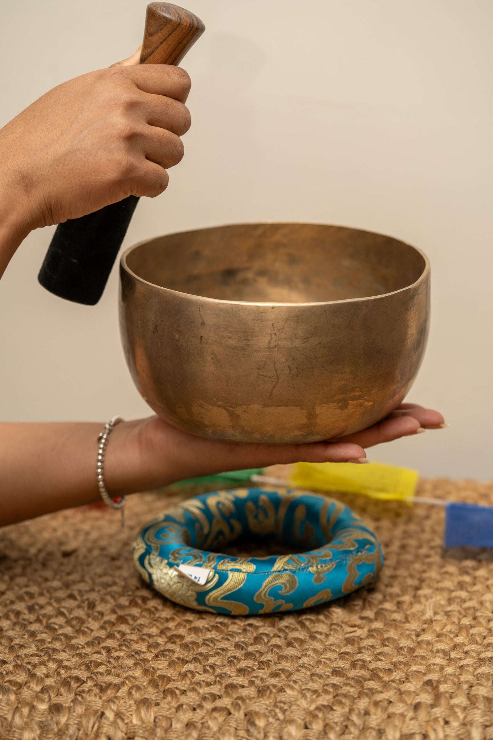 Kovre Singing Bowl - Meditation Bowl