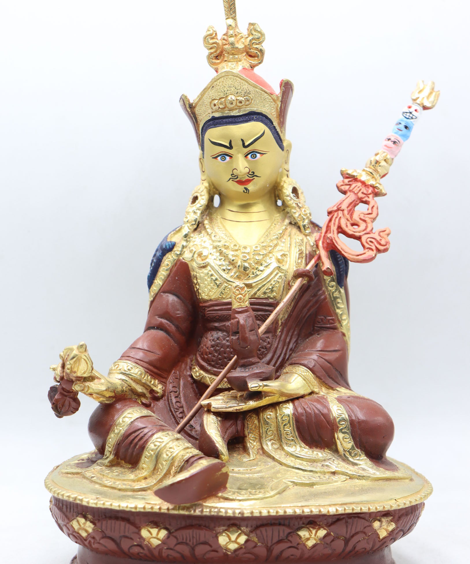 Guru Rinpoche Statue serves as a focal point for devotion, meditation, and spiritual practice.