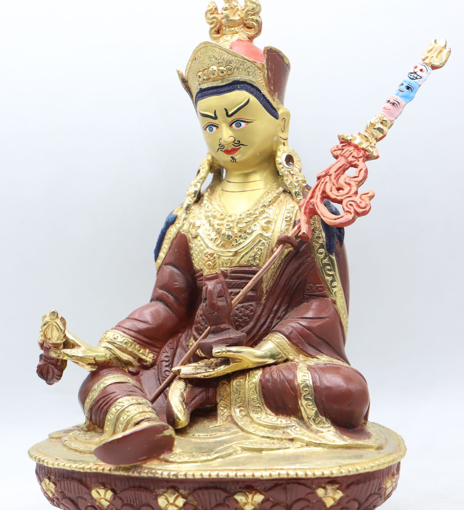 Guru Rinpoche Statue serves as a focal point for devotion, meditation, and spiritual practice.