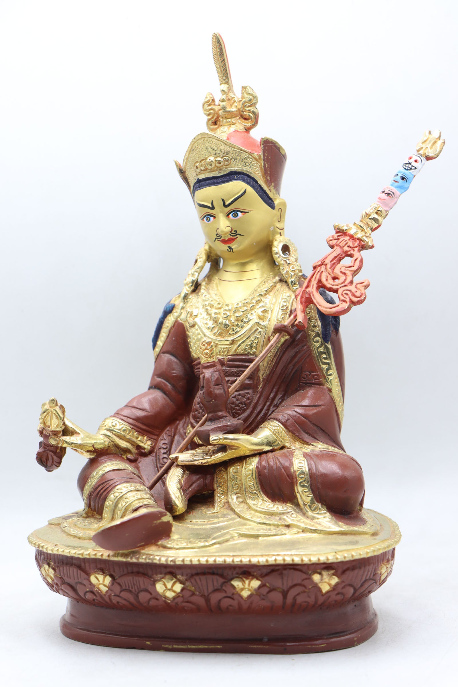 Guru Rinpoche Statue serves as a focal point for devotion, meditation, and spiritual practice.