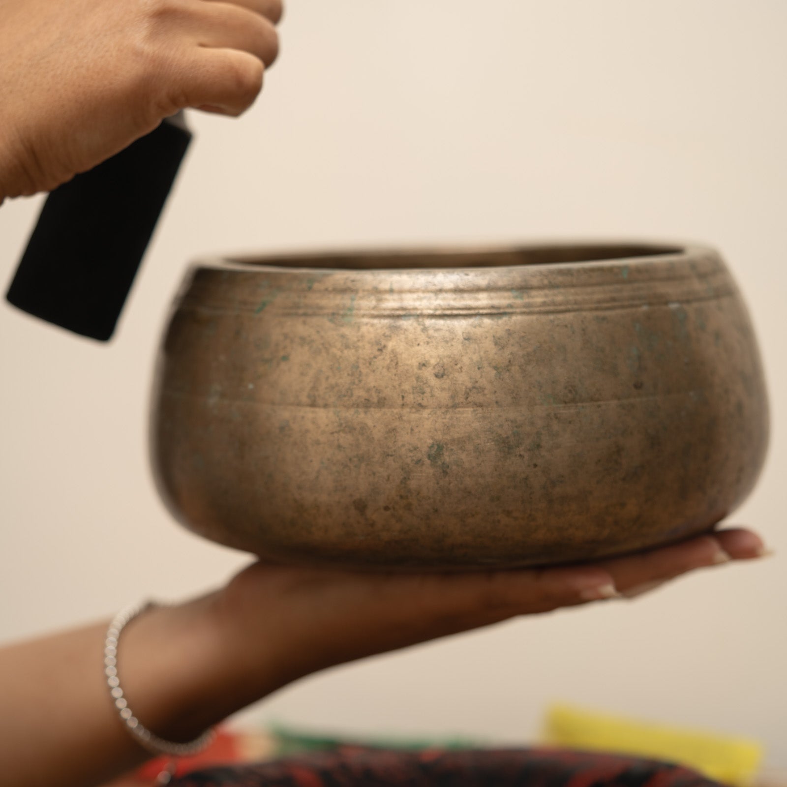 Old mani tibetan singing bowls