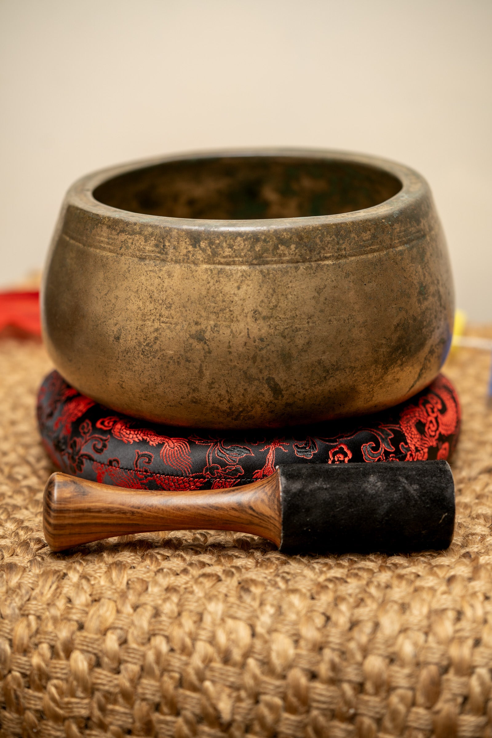 Mani Singing Bowl - Antique Singing Bowl