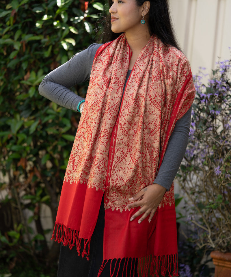 Luxury Handcrafted Pashmina: Timeless Style