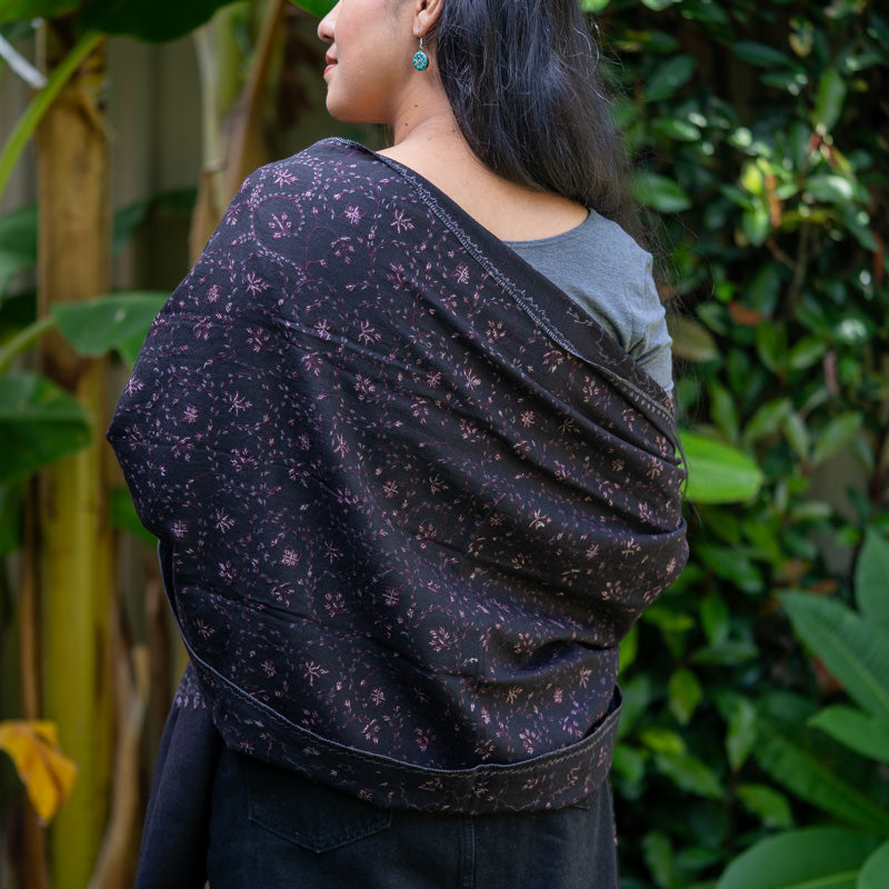 Light Embroidered Pashmina Shawl - Authentic Cashmere Shawl