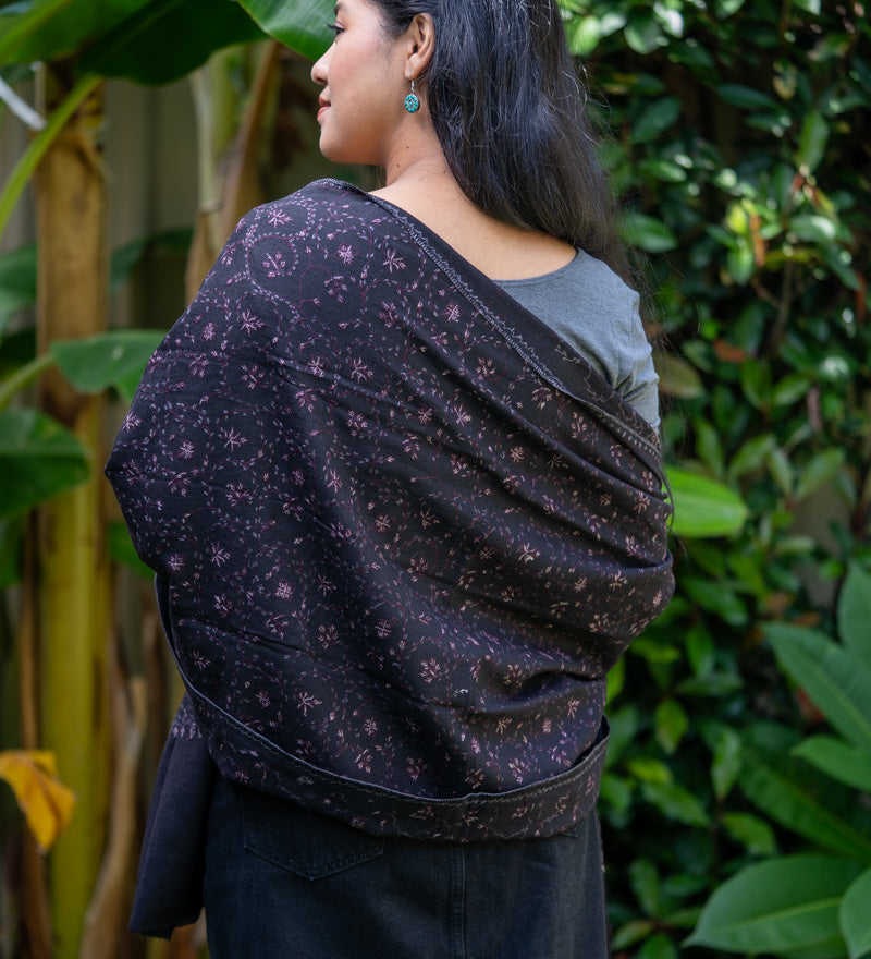 Light Embroidered Pashmina Shawl - Authentic Cashmere Shawl