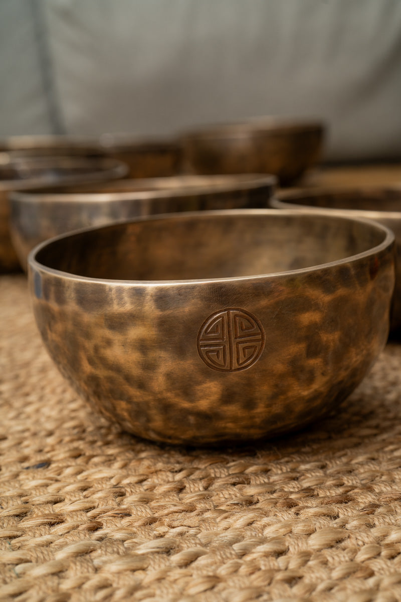  Full Moon Set of 7 Singing Bowls - Tibetan Sound Healing Bowl 