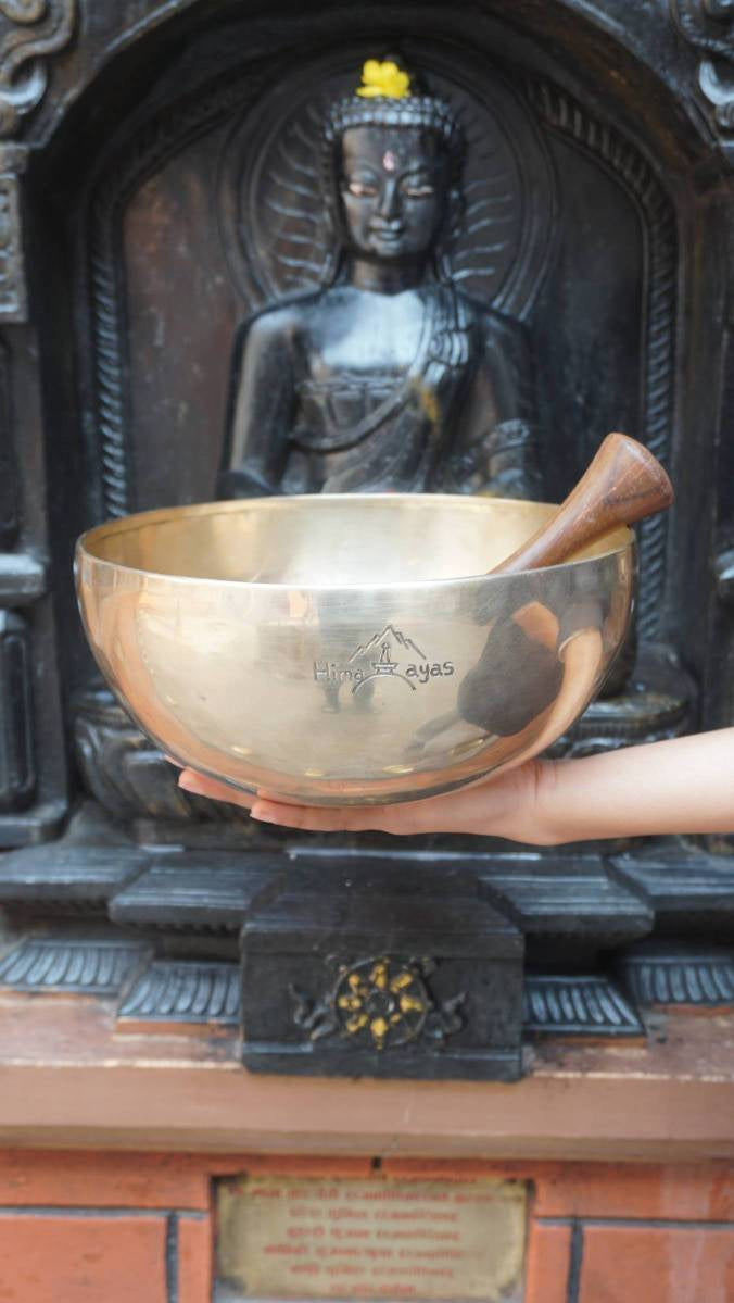 Standing Tara Engraved Singing Bowl