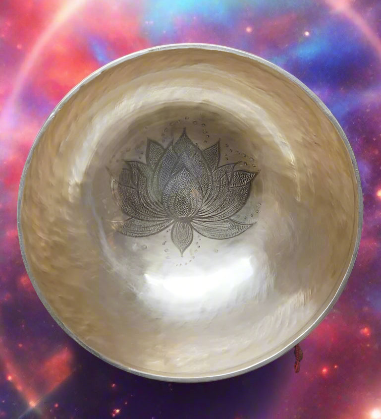 Tibetan Handcrafted Lotus Engraved Singing Bowl for meditation.