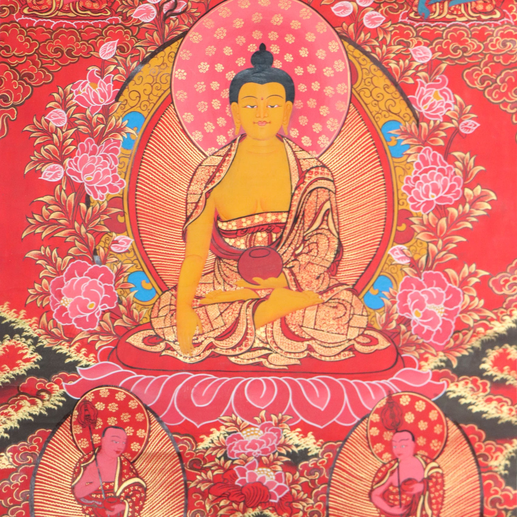 Shakyamuni Buddha Thangka is believed to bring auspiciousness and positive energy.