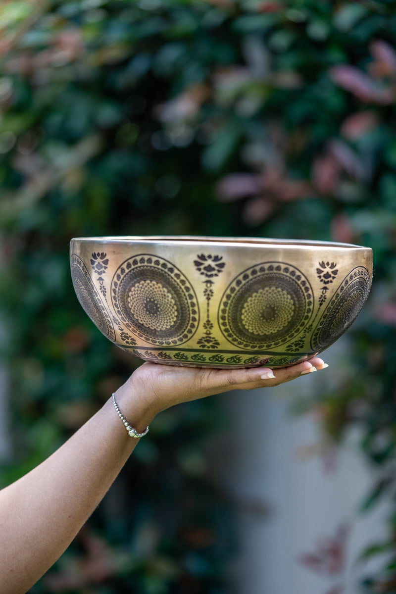 Lotus Cosmos Tibetan Singing Bowl for sound therapy.