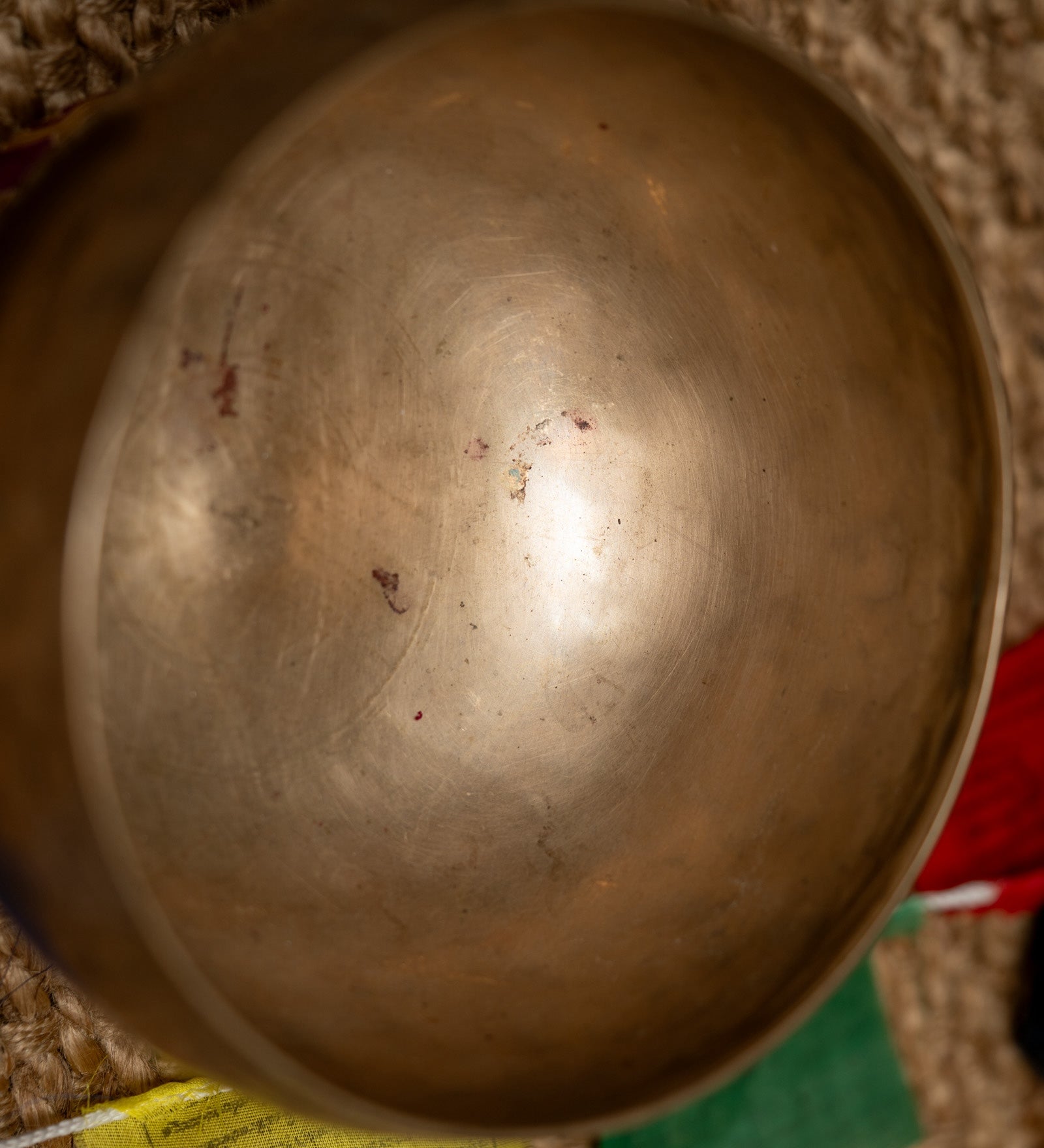 Professional Thadobati Singing Bowl for sound healing.