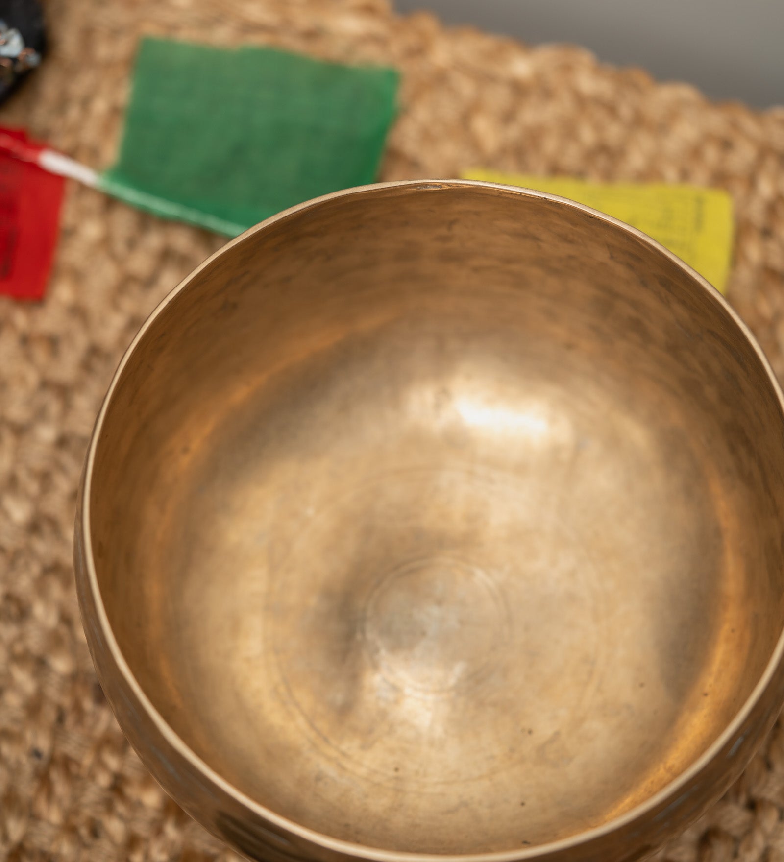 Thadobati Singing Bowl for meditation.