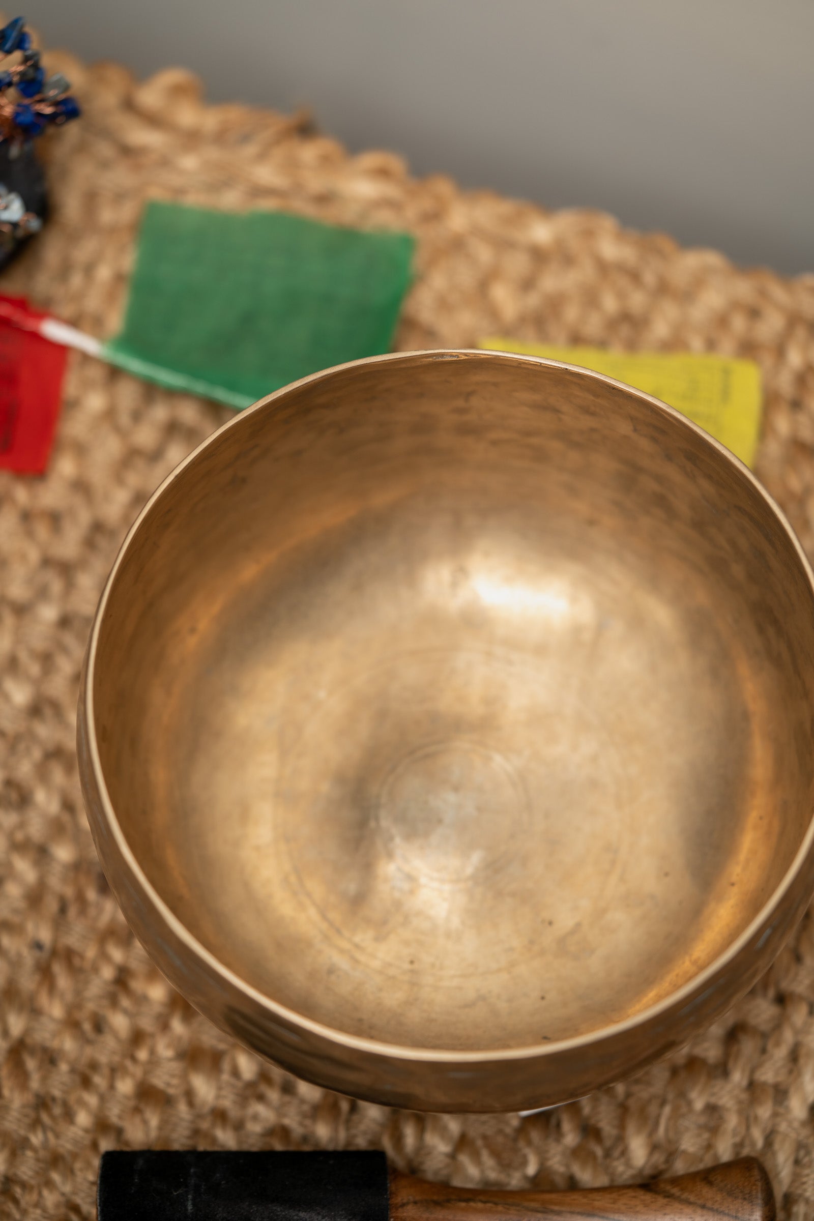 Thadobati Singing Bowl for meditation.