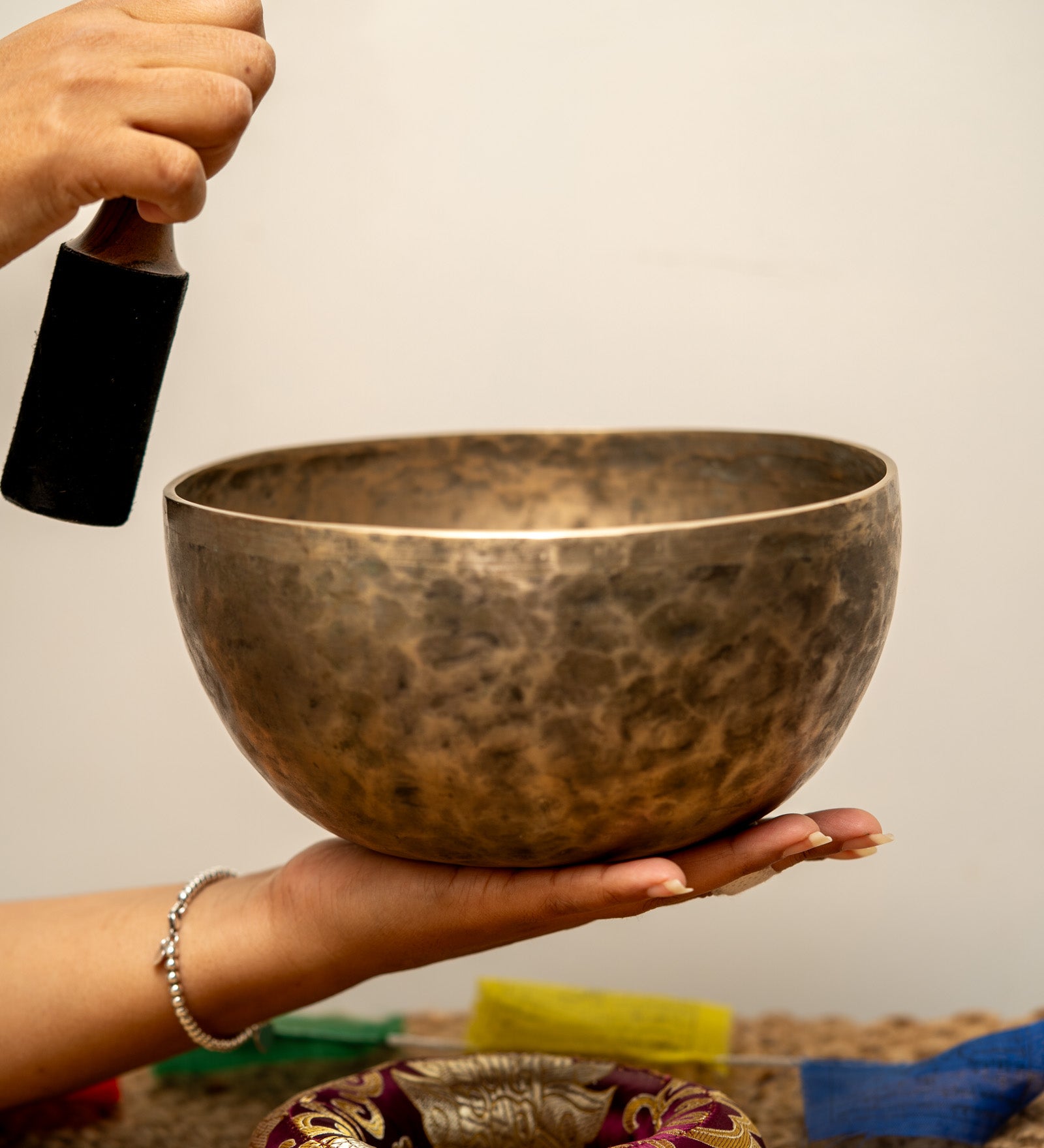 Handcrafted Premium Thadobati Singing Bowl