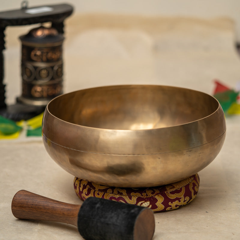 Professional Therapy Singing Bowl - Handcrafted Tibetan Bowl