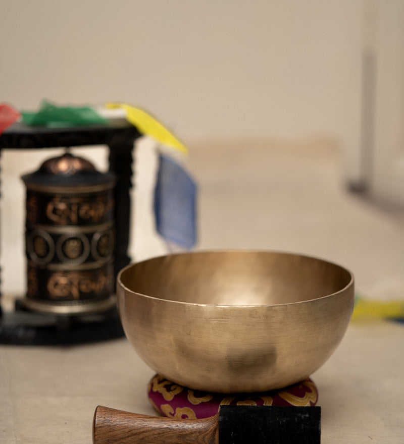 Handmade singing bowl for healers