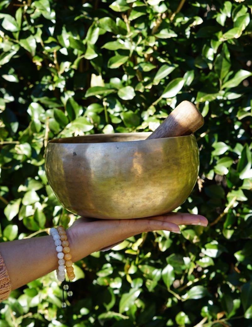 Antique Singing Bowl for sound healing and meditation