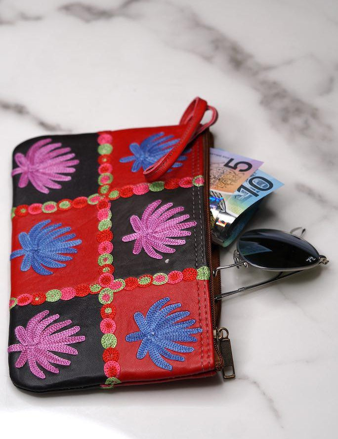 Fashionable style purse is a stunning embroidered Kashmir wallet, with a gorgeous boho style design.